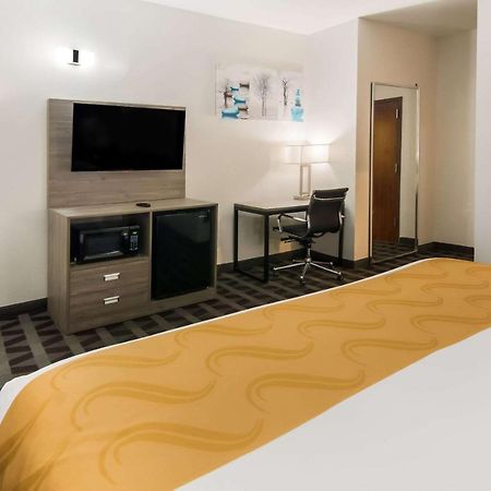 Quality Inn & Suites Уако Екстериор снимка
